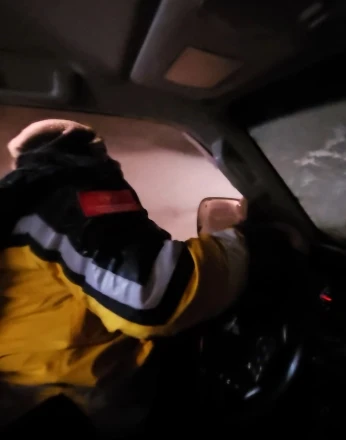 Sıfır görüş mesafesinde sağlıkçıların zamanla yarışı 