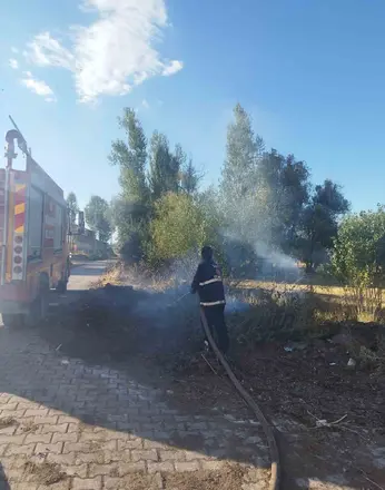 Van’da örtü yangını