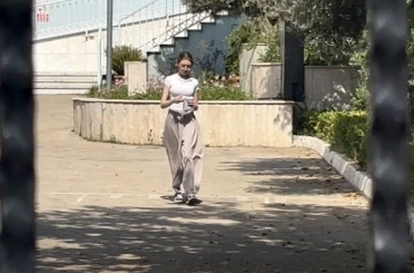 10 saniyeyle hayalleri kapıda kaldı: YKS’ye geç kalan öğrencinin üzüntüsü kameraya yansıdı 