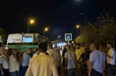 112 personeli, kanalda boğulan oğlunu son yolculuğuna uğurladı 