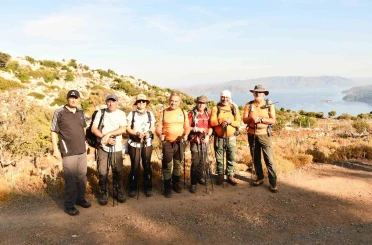 128 doğasever Marmaris’in doğasında yürümek için geldi 