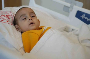 14 aylık Hamza Tuğra ilk kez duydu 