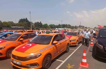 15 Temmuz darbe girişiminin 10. yılında taksi şoförlerinden anlamlı kortej 
