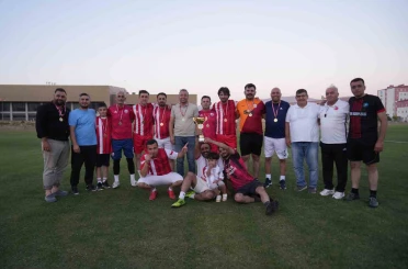 15 Temmuz Şehit Ömer Halisdemir Geleneksel Futbol Turnuvası tamamlandı 