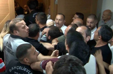 15 Temmuz’a ’tiyatro’ diyen CHP’li meclis üyelerine şehitleri ailelerinden sert tepki 