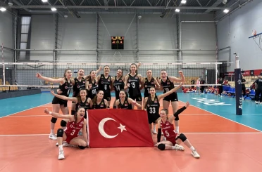 18 Yaş Altı Milli Kadın Voleybol Takımı finalde 