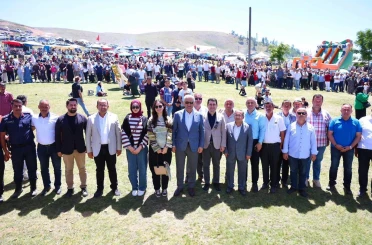 1830 Rakımda şenlik 