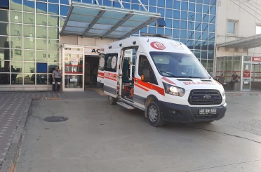 19 öğrenci zehirlenme şüphesiyle hastaneye kaldırıldı