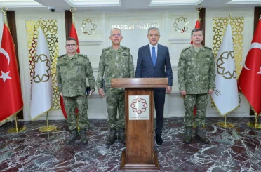 2. Ordu Komutanı Korgeneral Topaloğlu, Mardin Valisi Akkoyun ile bir araya geldi 