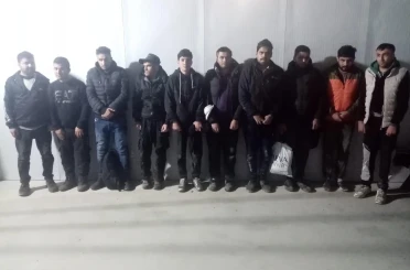 20 kaçak göçmen sınırda yakalandı