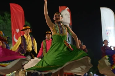 20. Uluslararası Halk Dansları Festivali’nde coşku sürüyor 