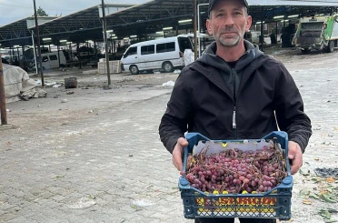 2025 yılı üzümlerini 2026’da bitirdi 