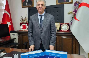 227 bilim insanının katkı sunduğu "Göğüs Cerrahisi" kitabı yayımlandı 