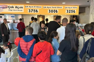 29 Ekim’de tavuk döner ve ayranı 29 liradan sattılar 