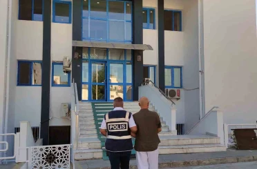 297 yıl 498 ay hapis cezası ile aranan şahıs yakalandı 