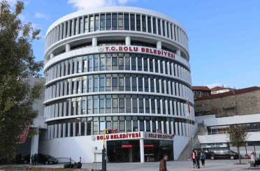 3 Belediye Başkan Yardımcısı tutuklanan Bolu Belediyesi’nde yeni atama 