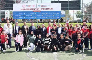 3. Sultangazi Spor Şenliği renkli görüntülere sahne oldu
