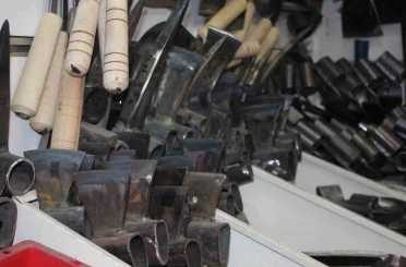 32 yıldır çeliğe şekil veriyor 