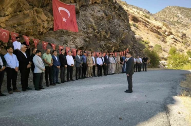 33 yıl önce teröristler tarafından şehit edilen 9 vatandaş anıldı 