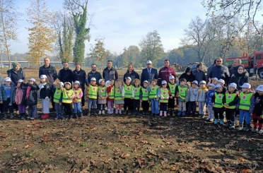 4-6 yaş Kur’an kursu öğrencileri fidan dikti 
