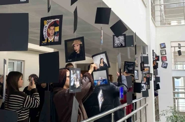 45 öğrenci fotoğraflarıyla ’Kimlik’ kavramını yorumladı 