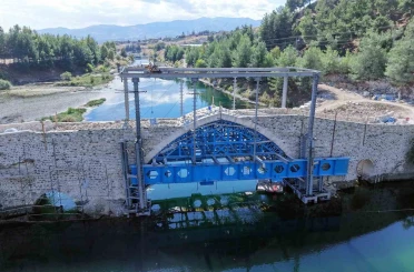 5 asırlık Ceyhan Köprüsü’nün restorasyonunda sona gelindi 