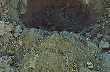 5 toprak küpün içerisinde insana ait kemik parçaları bulundu