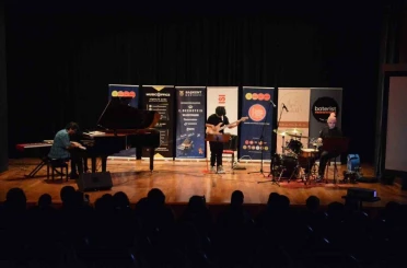 "5. Uluslararası Piyano Günleri Evrim Demirel Trio" caz akşamı dinleyicilerle buluştu