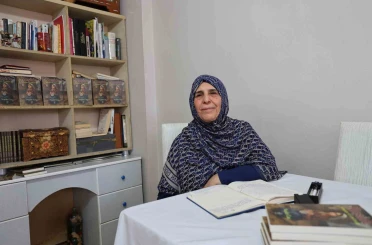 55 yaşında 8 saatte okuma-yazma öğrendi, 70’inde kitap yazdı 