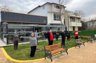 +60 Yaş Kulübü’nde spor ve zihinsel egzersiz bir arada 