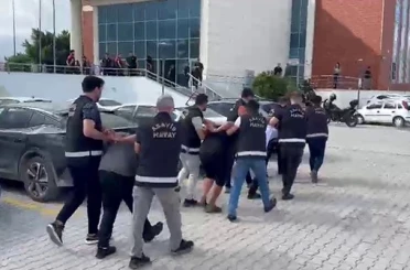 63 yaşındaki kadının pompalı tüfekle öldürüldüğü komşu kavgasına 5 tutuklama 