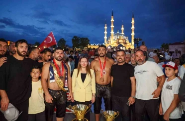 665. Tarihi Kırkpınar Yağlı Güreşleri Başpehlivanı Erkan Taş: "Çocukluk hayalimizdi" 