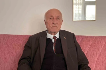 85 yaşındaki Mustafa Hoca, Öğretmenler Günü’nü ilk günkü heyecanla bekliyor 