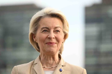 AB Komisyonu Başkanı Ursula von der Leyen: "Hava sahamıza izinsiz giren savaş uçağını düşürme seçeneği masada" 