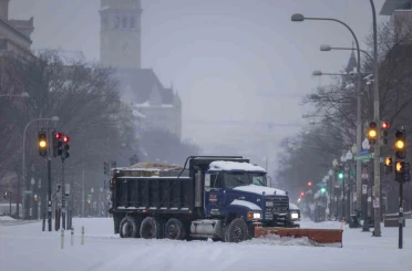 ABD’de kar fırtınasında 800 binden fazla kişi elektriksiz kaldı 