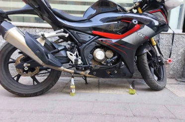 Acemi kundakçı motosikleti yakamadı 