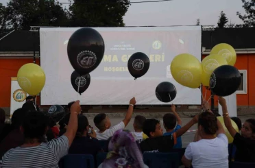 Açık hava sineması İhsaniye köyünde 