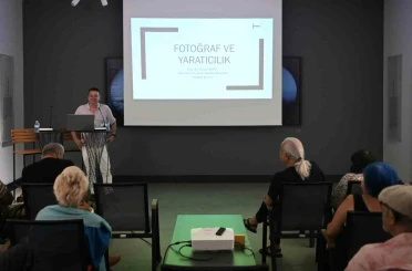 Ada Modern’de fotoğraf sanatı farklı yönleriyle mercek altına alındı 