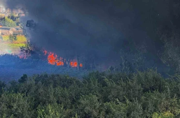 Adana’da geri dönüşüm fabrikasında yangın çıktı 