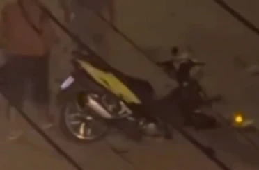 Adana’da iki motosiklet kafa kafaya çarpıştı: 2 yaralı 