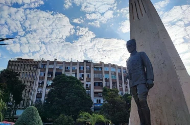 Adana’da saat 9’u 5 geçe hayat durdu 