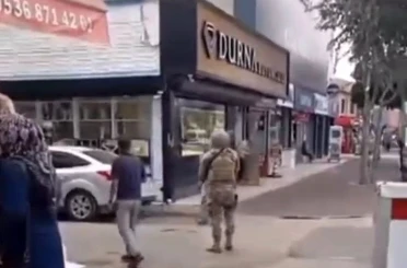 Adana’da uyuşturucu bağımlısının aile bireylerini rehin aldığı iddiası 