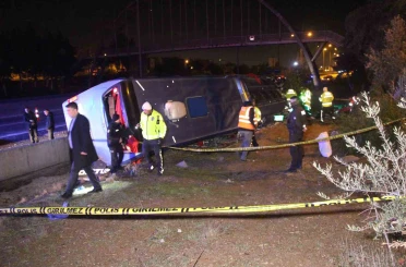 Adana’da yolcu otobüsü devrildi: 8 yaralı 