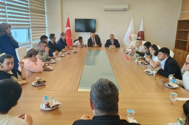 Adıyaman Adliyesi’nde down sendromlu çocuklardan "sevgi davası" 