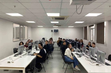 ADÜ’de bilgisayar labaratuvarı yenilendi 