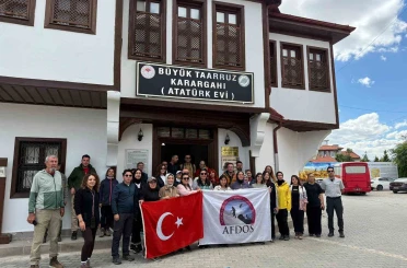 AFDOS üyelerinden Şuhut’da doğa yürüyüşü 