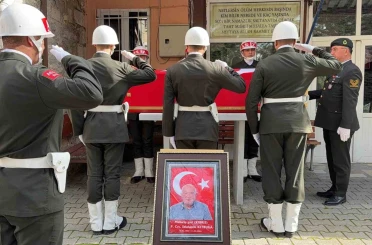 Afyonkarahisar’da Kıbrıs Gazisi son yolculuğuna uğurlandı 
