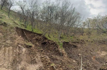 Afyonkarahisar’da tabiat parkı yolu heyelan nedeniyle ulaşıma kapandı 