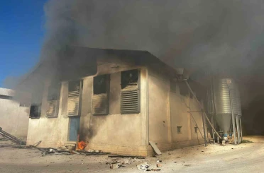 Afyonkarahisar’da tavuk çiftliğinde yangın 