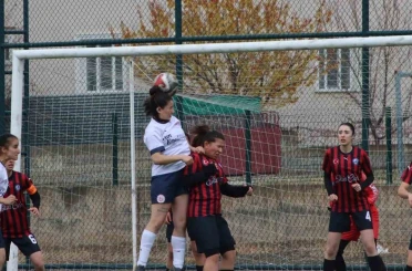 Ağrı Kadın Futbol Takımı, Erzincan’ı 5-0 mağlup etti 